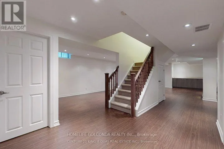 83 BERWICK ( BASEMENT ) CRESCENT, Richmond Hill (Observatory), Ontario L4C0B7
