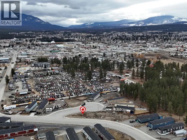 513 Steepleview Point NW, Cranbrook, British Columbia V1C5L3