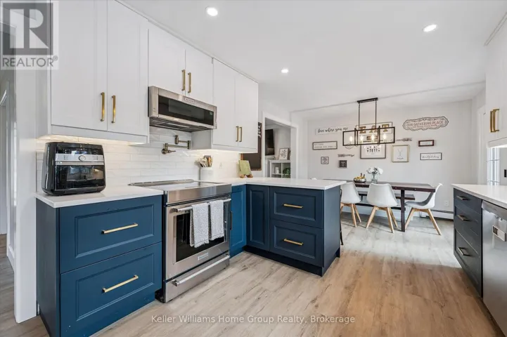 17 CARMINE PLACE, Guelph (Victoria North), Ontario N1E3V2