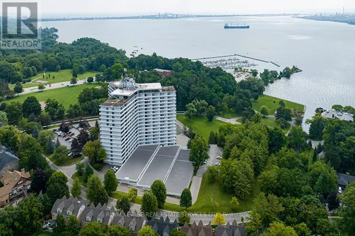 A24 - 20 NORTH SHORE BOULEVARD W, Burlington (Bayview), Ontario L7T1A1