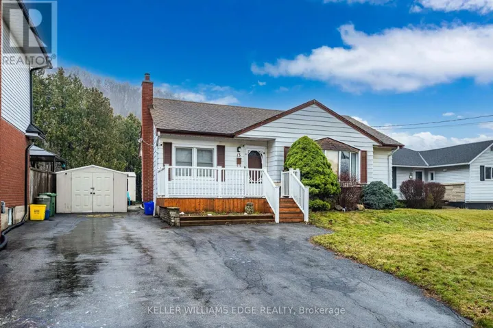 13 ALBA STREET, Hamilton (Stoney Creek), Ontario L8G1N9