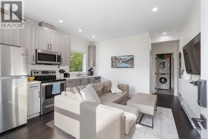 945 Blakeon Pl, Langford, British Columbia V9C0R3