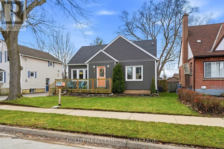 249 MCALPINE AVENUE S, Welland (Lincoln/Crowland), Ontario L3B1T8