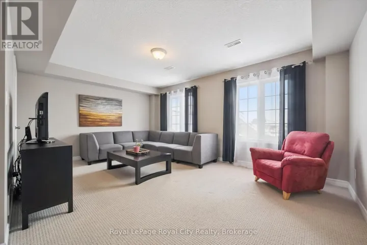 28B - 15 CARERE CRESCENT, Guelph (Victoria North), Ontario N1E0K4