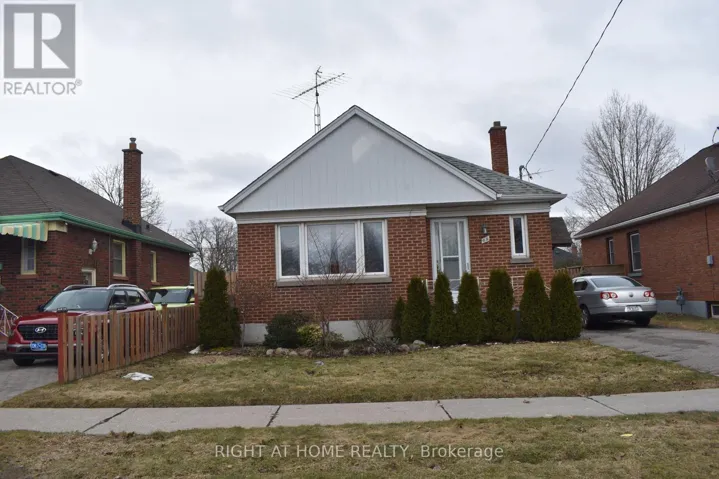65 CHADBURN STREET, Oshawa (Central), Ontario L1H5T9