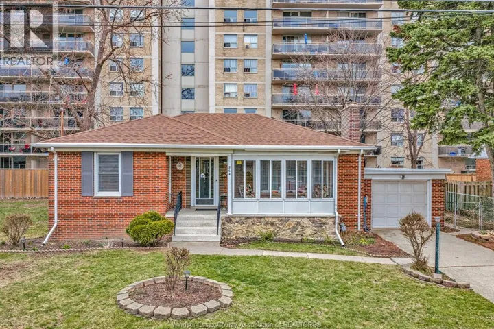 264 STERLING, Windsor, Ontario N8Y3T7
