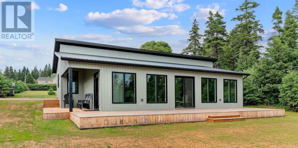 94 Sunnyside Drive, Long River, Prince Edward Island C0B1M0