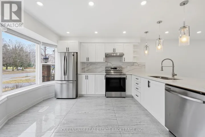 1 - 4196 LONGMOOR DRIVE, Burlington (Shoreacres), Ontario L7L5E3