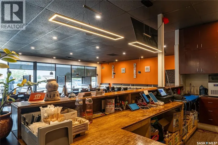 221 Victoria AVENUE, Regina, Saskatchewan S4N0P4