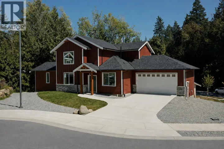 6070-72 HEARTWOOD PLACE, Sechelt, British Columbia V7Z0V6