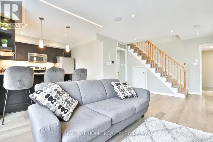 168 KINGSTON ROAD W, Ajax (Central), Ontario L1T0M9