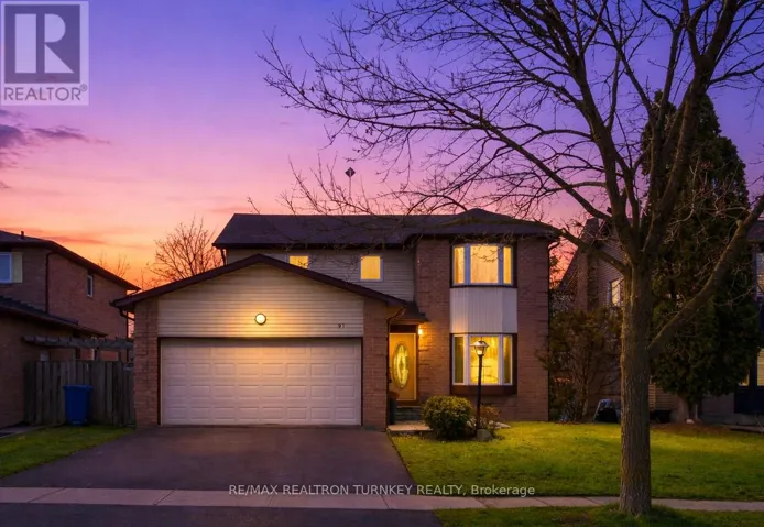 91 BATSON DRIVE, Aurora (Aurora Village), Ontario L4G3R2