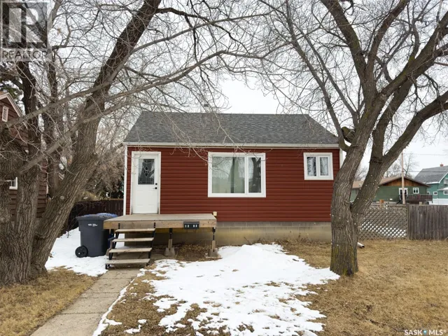 1202 106th STREET, North Battleford, Saskatchewan S9A1X2
