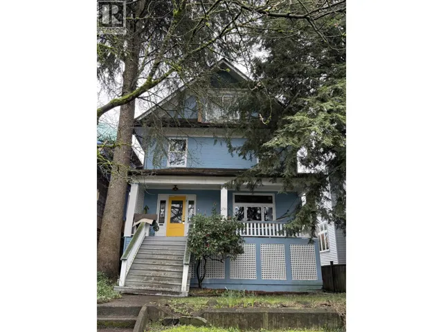 Upper 630 E 11TH, Vancouver, British Columbia V5T2E3