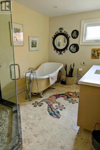 780