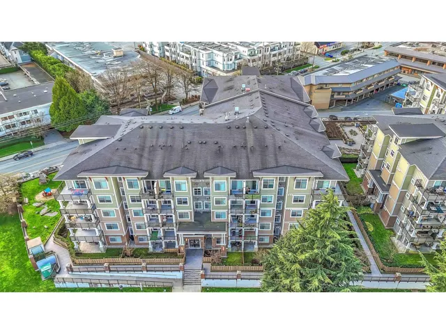 410 20696 EASTLEIGH CRESCENT, Langley, British Columbia V3A0M3
