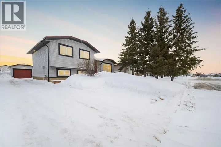 106 Becker Crescent, Fort McMurray, Alberta T9K1M7