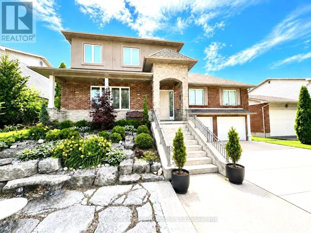 61 APPLEWOOD CRESCENT, London South (South N), Ontario N6J3R1