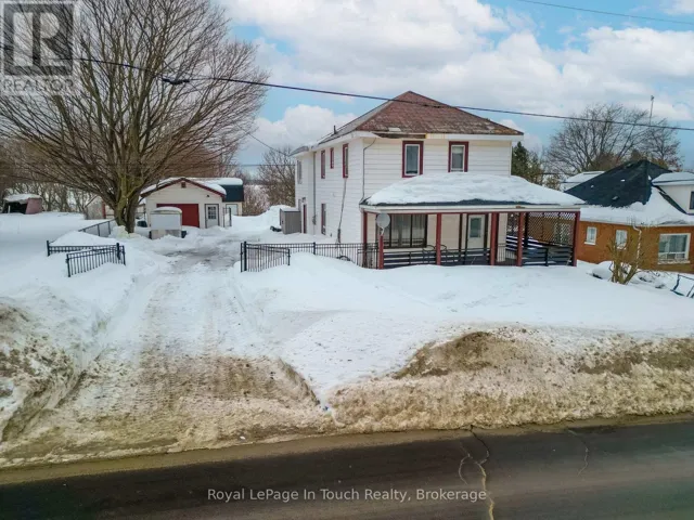 326 LAFONTAINE ROAD W, Tiny (Lafontaine), Ontario L9M0H1