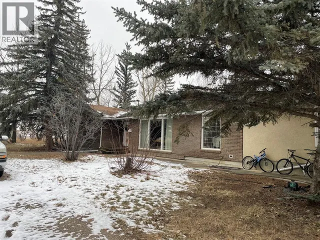 2825 Walsh Drive W, Lethbridge, Alberta T1J5A9