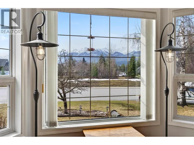 1505 Cedar Street, Golden, British Columbia V0A1H6