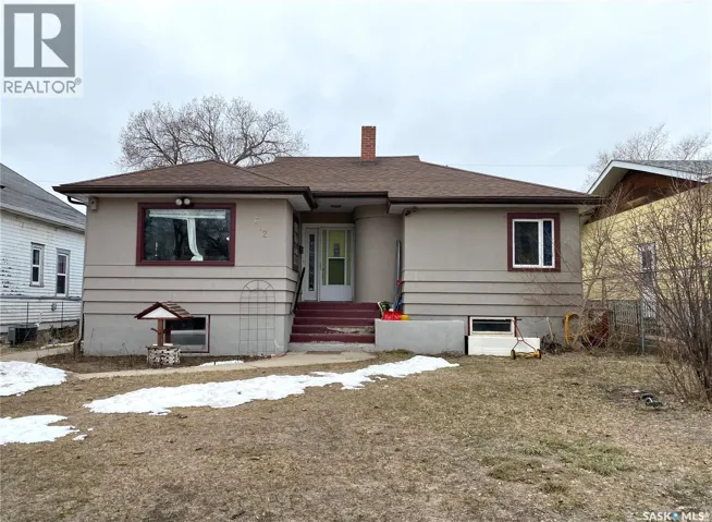 612 2ND AVENUE NW, Swift Current, Saskatchewan S9H0R3