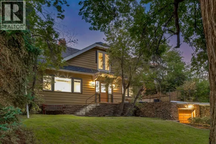 1424 premier Way SW, Calgary, Alberta T2T1L9