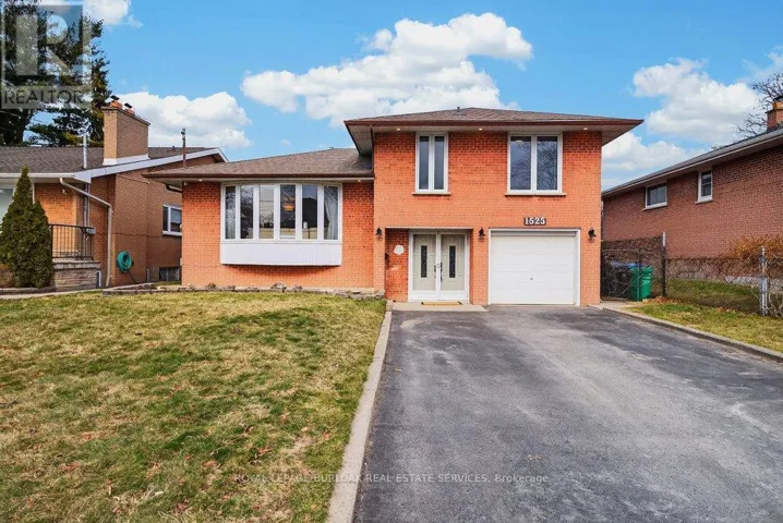 1525 HOLBURNE ROAD, Mississauga (Lakeview), Ontario L5E2L7