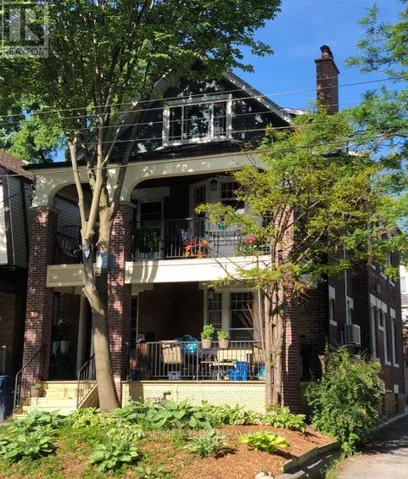 LOWER - 30 GLENHOLME AVENUE, Toronto (Corso Italia-Davenport), Ontario M6H3A9