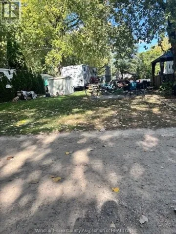 22 POPLAR LANE, Leamington, Ontario N0P2G0