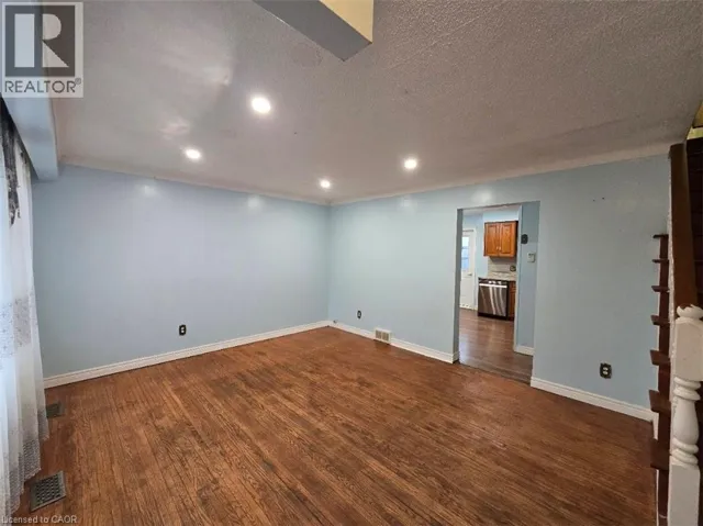 4433 MEADOWVALE Drive, Niagara Falls, Ontario L2E5W8