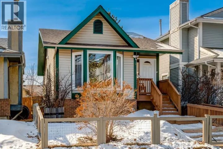 3 Woodglen Crescent SW, Calgary, Alberta T2W4L1