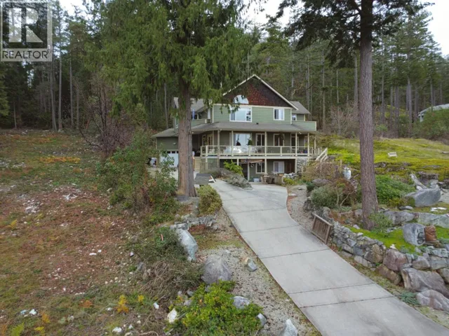 4177 JOHNSTON HEIGHTS DRIVE, Pender Harbour, British Columbia V0N1S1