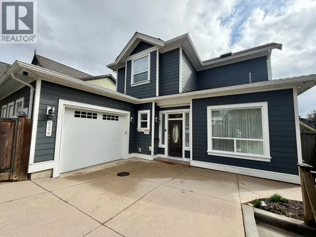 226 GIFFORD PLACE, New Westminster, British Columbia V3L1K7
