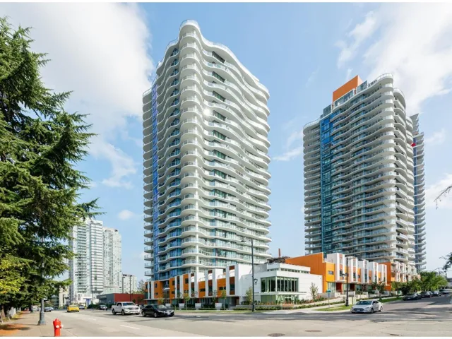 709 13318 104 AVENUE, Surrey, British Columbia V3T0R2