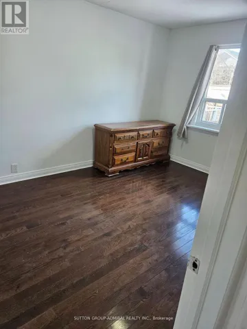 MASTER ROOM - 32 BELGRAVIA AVENUE, Toronto (Briar Hill-Belgravia), Ontario M6E2M5