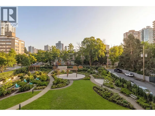 406 1740 COMOX STREET, Vancouver, British Columbia V6G2Z1