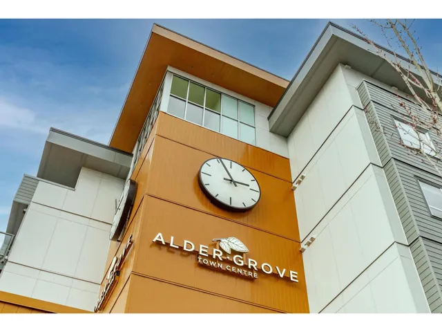 513 27218 ALDERGROVE TOWN CENTRE DRIVE, Langley, British Columbia V4W0E4