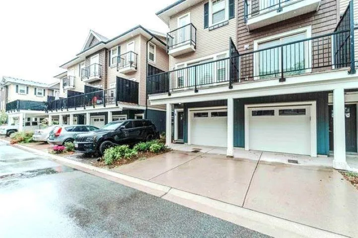 4 1950 SALTON ROAD, Abbotsford, British Columbia V2S0L1