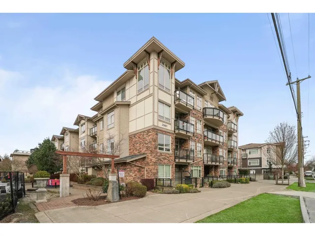 203 20861 83 AVENUE, Langley, British Columbia V2Y0M8