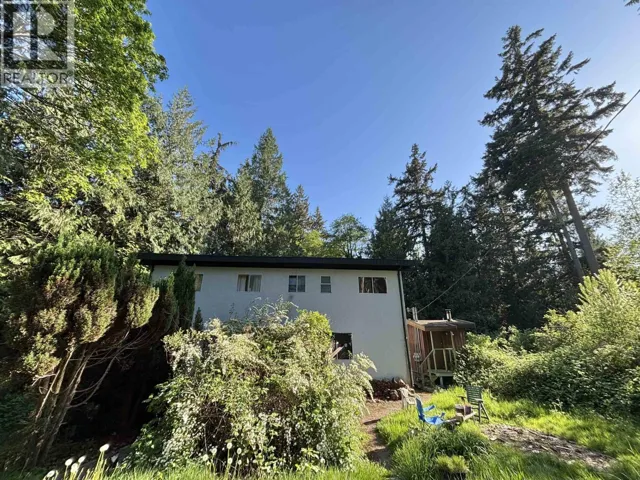 1291 MARLENE ROAD, Roberts Creek, British Columbia V0N2W2