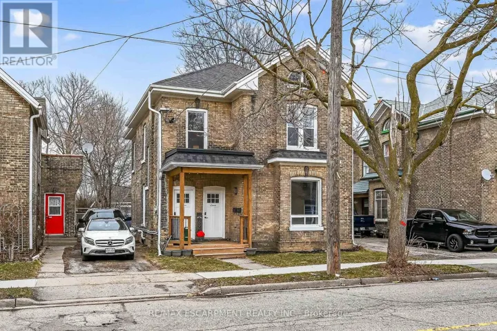 1 - 238 DARLING STREET, Brantford, Ontario N3S3X2