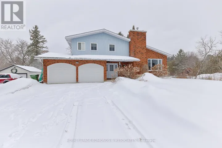 196 GOLF COURSE ROAD, Laurentian Valley, Ontario K8A7B3