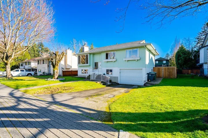 17254 62A AVENUE, Surrey, British Columbia V3S6V5