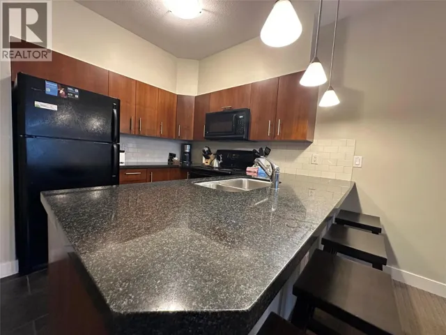 2049 SUMMIT Drive Unit# 413C, Panorama, British Columbia V0A1T0