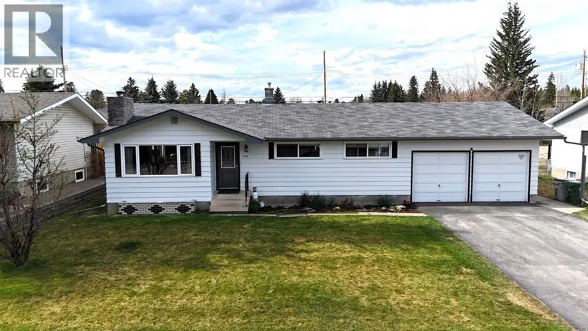 4230 5 Avenue, Edson, Alberta T7E1A5