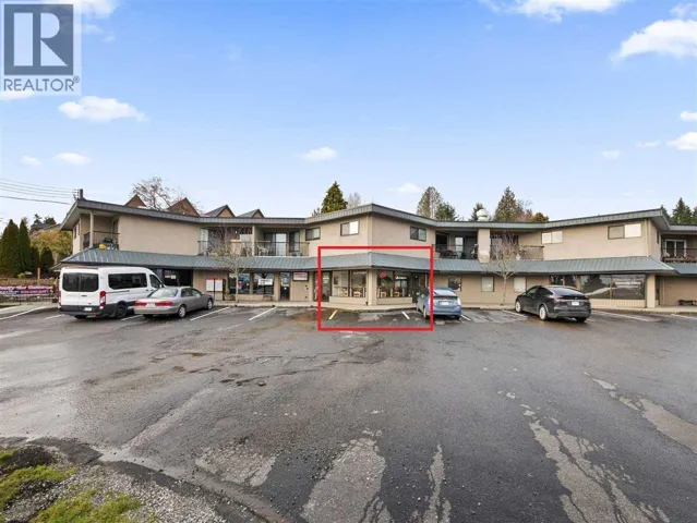 4 682 GIBSONS WAY, Gibsons, British Columbia V0N1V9
