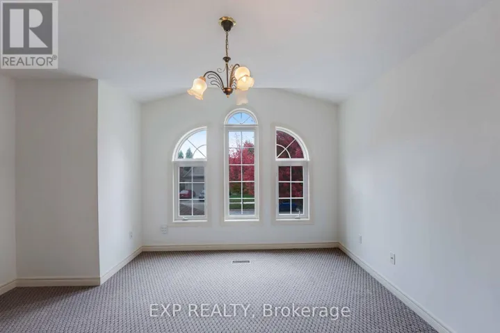 28 LORETTA DRIVE, Niagara-on-the-Lake (Virgil), Ontario L0S1T0