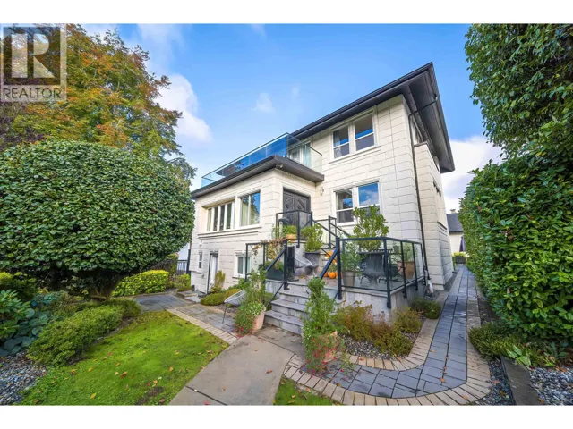 3765 W 3RD AVENUE, Vancouver, British Columbia V6R1M2