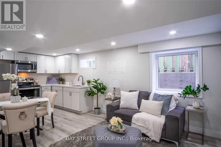 LOWER - 351 EAST 27TH STREET, Hamilton (Burkholme), Ontario L8V3G9
